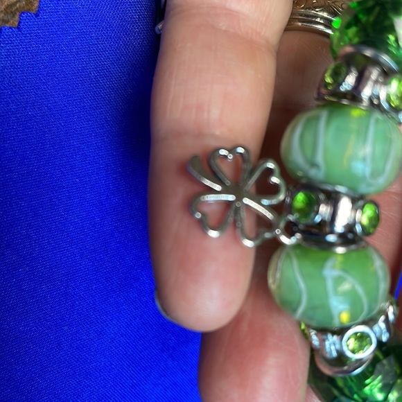 Adorable Saint Patrick’s day bracelet just for your sweetheart to wear - Picture 6 of 6